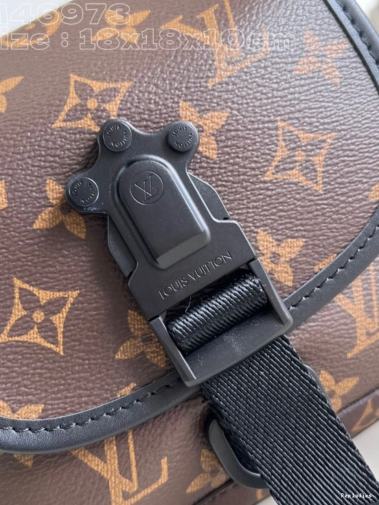 Cheap VUITTON LOUIS Messenger-18*18*10CM Trail 0807